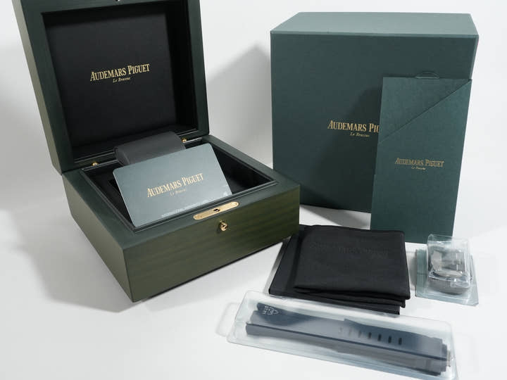 Audemars Piguet Royal Oak Offshore Chronograph Ref.26420TI.OO.A027CA.01 Blue Dial Unused 37wnjjdb