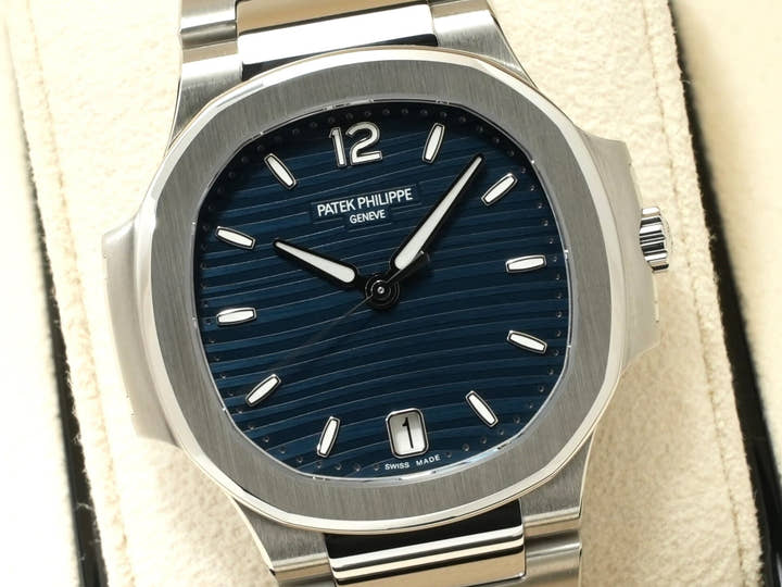 パテックフィリップ ノーチラス Ref.7118/1A-001 ステンレススチール ブルー文字盤