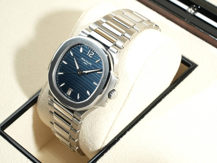 パテックフィリップ ノーチラス Ref.7118/1A-001 ステンレススチール ブルー文字盤