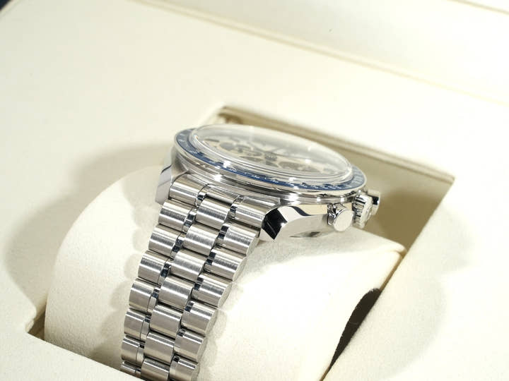 オメガ スピードマスター 記念モデル コーアクシャル マスター クロノメーター クロノグラフ 42MM Ref.310.32.42.50.02.001 シルバー文字盤 美品 4wmqwiig