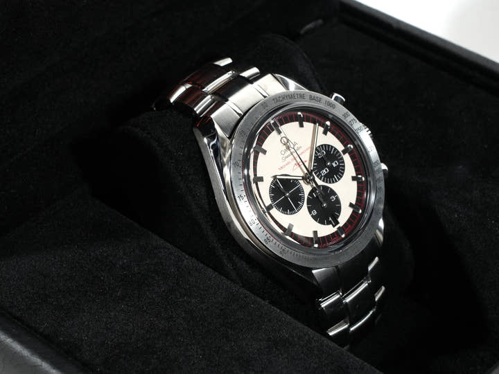 オメガ スピードマスター シューマッハ レジェンド Ref.3853.32 アイボリー×ブラック文字盤 中古 rso35hti