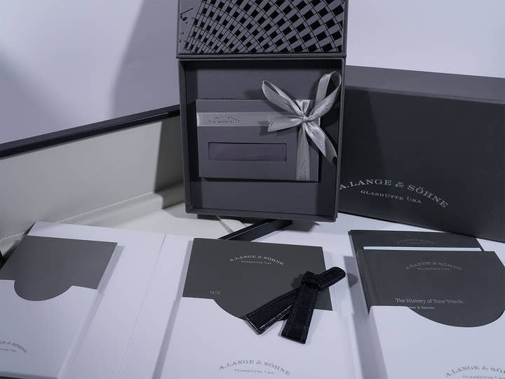 A.ランゲ&ゾーネ 1815 Ref.235.026 18KWG シルバー文字盤 中古 2hkze865