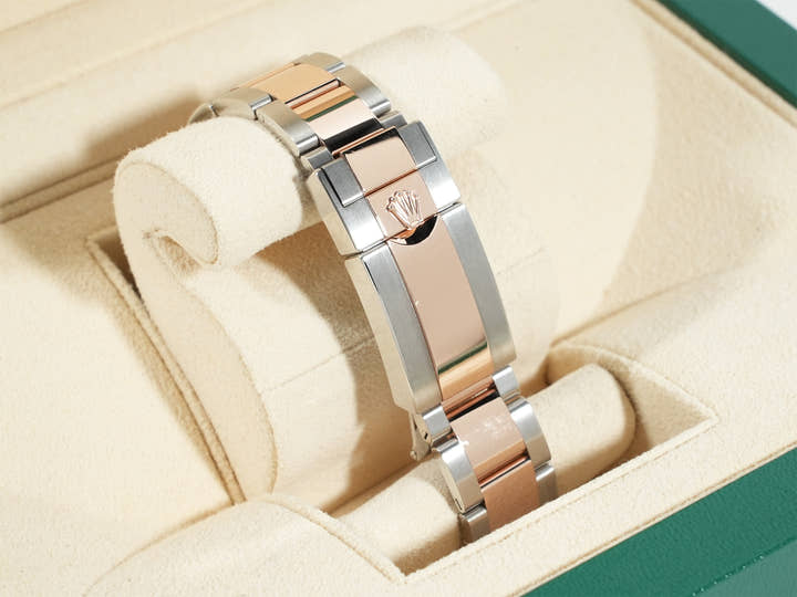 ロレックス ヨットマスターII Ref.116681 ステンレススチール/エバーローズゴールド ホワイト文字盤