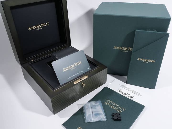 オーデマピゲ ロイヤルオーク クロノグラフ 50周年記念 Ref.26240CE.OO.1225CE.01 ブラックセラミック ブラック文字盤