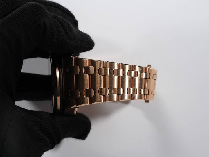 Audemars Piguet Royal Oak Offshore Chronograph Ref.26470OR.OO.1000OR.01 Pink Gold/Black Dial Used uryetxkz