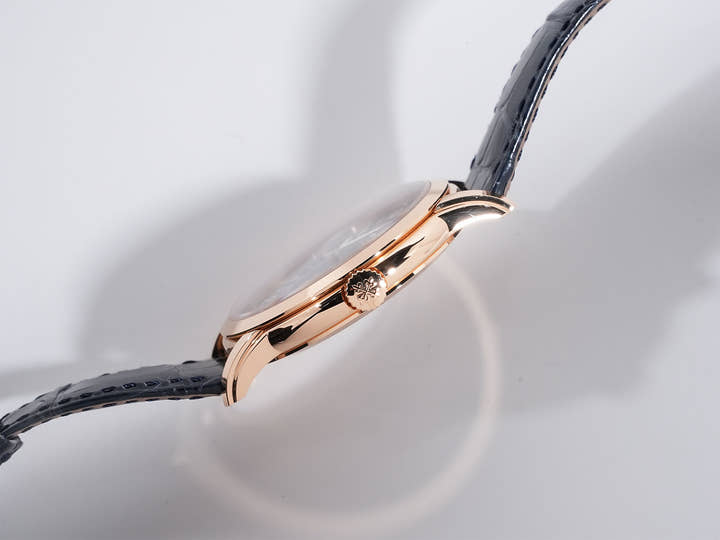 パテックフィリップ カラトラバ トラベルタイム Ref.5224R-001 ローズゴールド ブルー文字盤