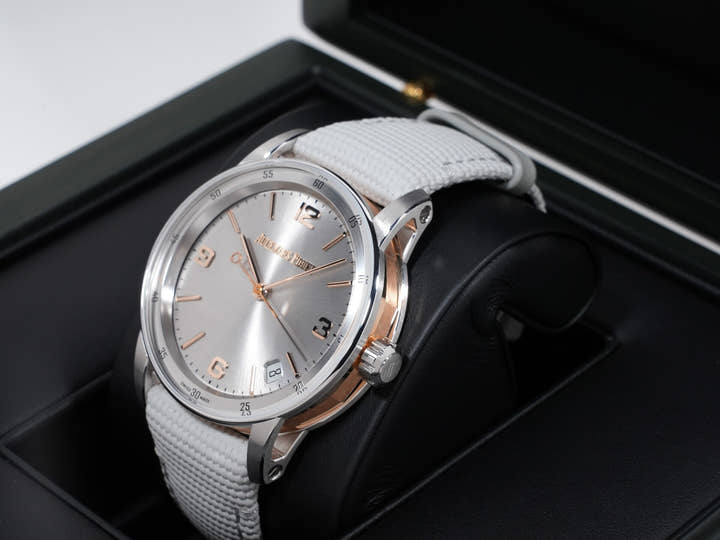 オーデマピゲ CODE 11.59 バイ オーデマ ピゲ Ref.15210CR.OO.A008KB.01 ホワイトゴールド/ピンクゴールド グレーラッカー文字盤