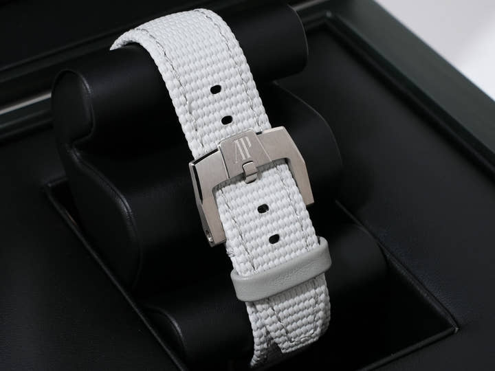 オーデマピゲ CODE 11.59 バイ オーデマ ピゲ Ref.15210CR.OO.A008KB.01 ホワイトゴールド/ピンクゴールド グレーラッカー文字盤