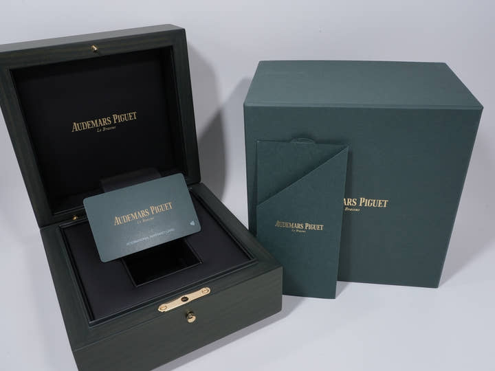 オーデマピゲ CODE 11.59 バイ オーデマ ピゲ Ref.15210CR.OO.A008KB.01 ホワイトゴールド/ピンクゴールド グレーラッカー文字盤