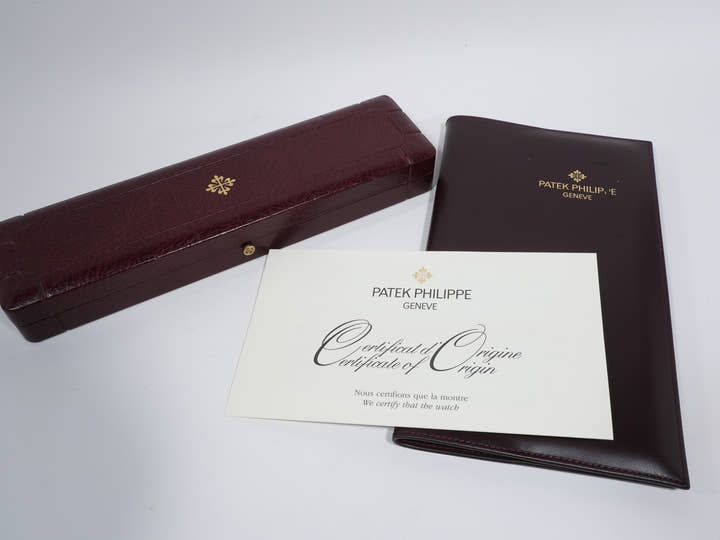 パテックフィリップ カラトラバ Ref.5115J-001 イエローゴールド エナメル文字盤