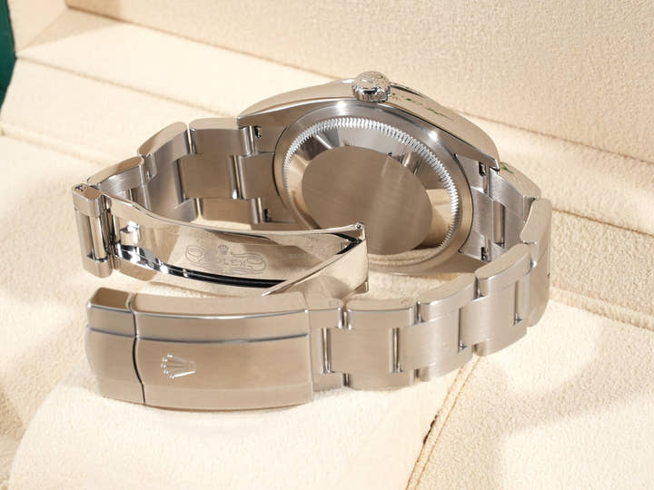 ロレックス オイスターパーペチュアル36 Ref.126000 ステンレススチール ブラック文字盤