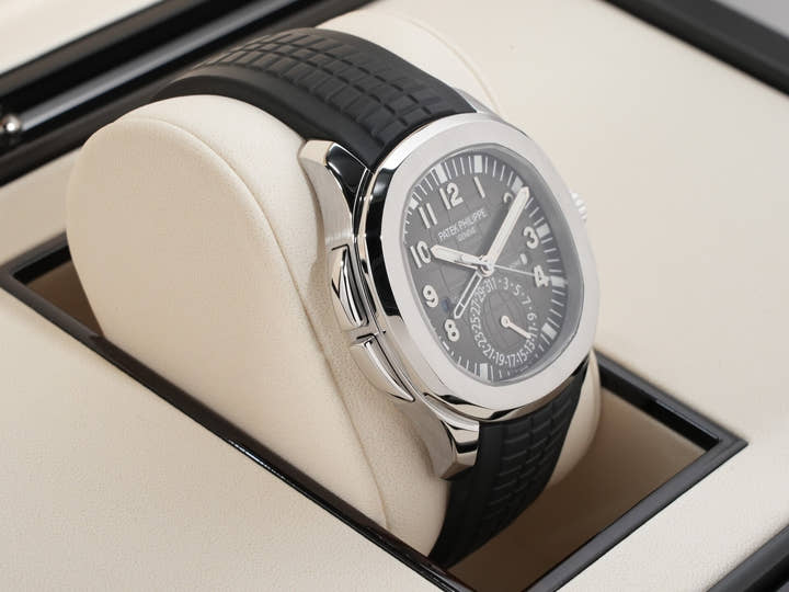 Patek Philippe Aquanaut Travel Time Ref.5164A-001 Black Dial Good Condition 99ax62q4