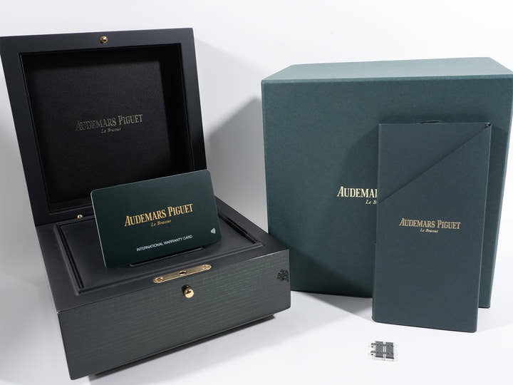 オーデマピゲ ロイヤルオーク クロノグラフ Ref.26239BC.OO.1220BC.01 ホワイトゴールド ブルー文字盤