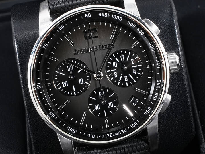 オーデマピゲ CODE 11.59 バイ オーデマ ピゲ クロノグラフ Ref.26393NB.OO.A002KB.01 ホワイトゴールド/セラミック スモークグレー文字盤