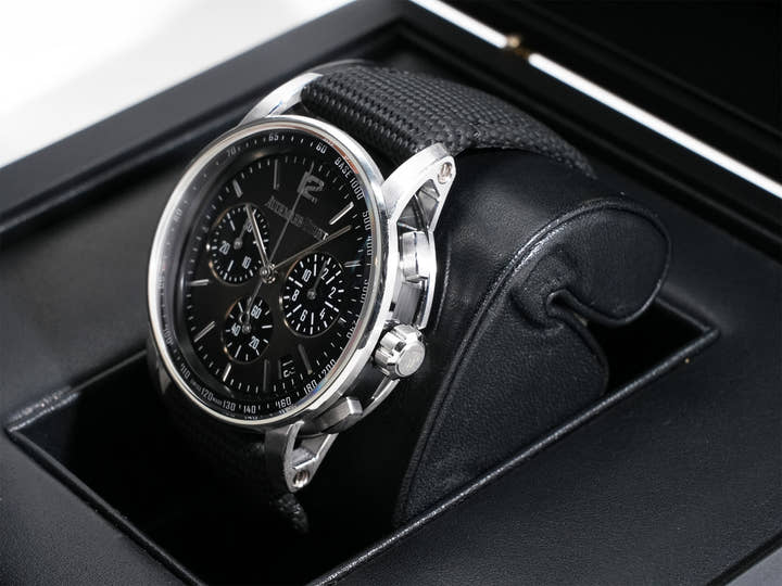 オーデマピゲ CODE 11.59 バイ オーデマ ピゲ クロノグラフ Ref.26393NB.OO.A002KB.01 ホワイトゴールド/セラミック スモークグレー文字盤