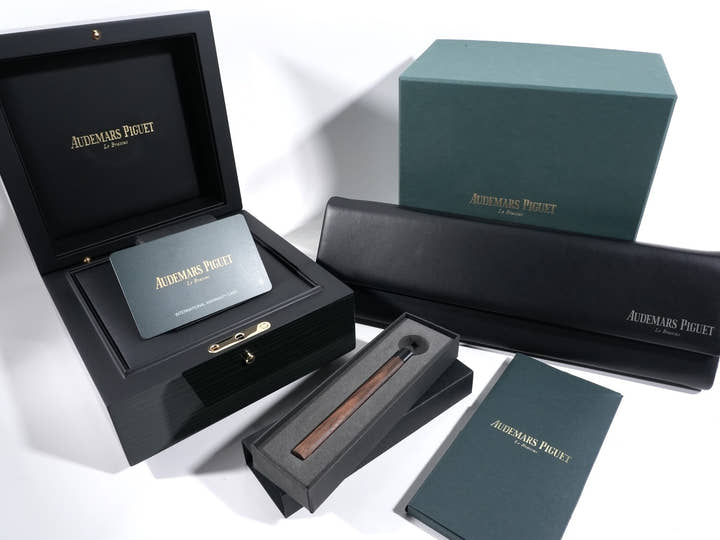 オーデマピゲ CODE 11.59 バイ オーデマ ピゲ クロノグラフ Ref.26393OR.OO.A002KB.03 ピンクゴールド ブルー文字盤