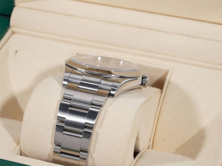 Rolex Explorer I Ref.214270 Black Dial Good Condition 7i7ft4q4