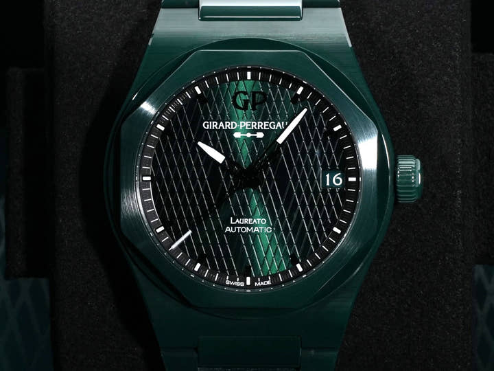ジラールペルゴ ロレアート 42 MM グリーンセラミック アストンマーティン エディション Ref.81010-32-3081-1CX GREEN CERAMIC グリーン文字盤 未使用 updwxip4