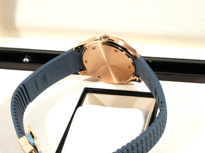 パテックフィリップ アクアノート トラベルタイム Ref.5269R-001 ローズゴールド ブルーグレー文字盤