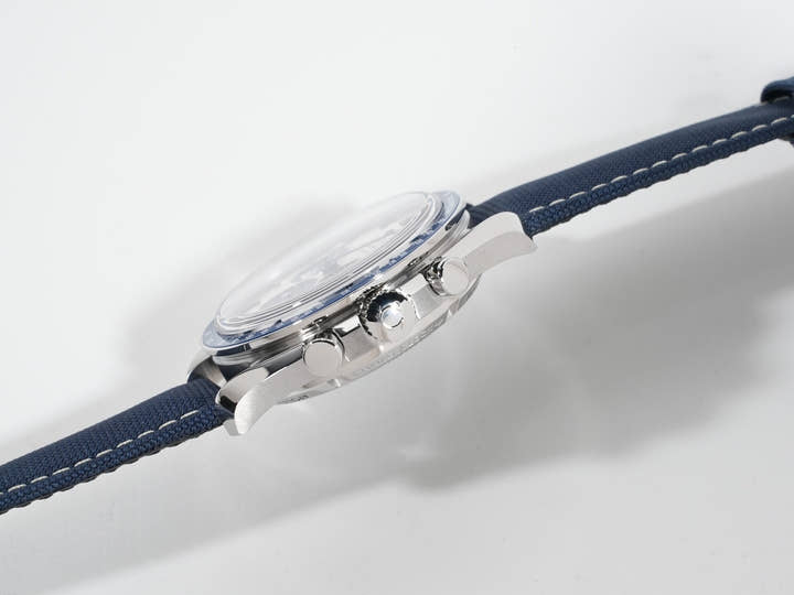 オメガ スピードマスター 記念モデル コーアクシャル マスター クロノメーター クロノグラフ 42MM Ref.310.32.42.50.02.001 SS シルバー文字盤 未使用 tnx94fqp