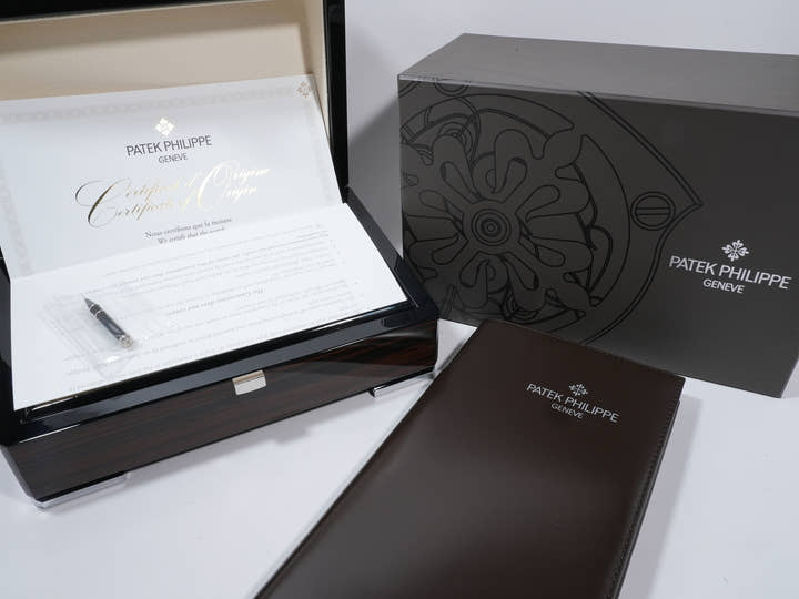 パテックフィリップ カラトラバ パイロット トラベルタイム Ref.5524G-001 ホワイトゴールド ブルー文字盤