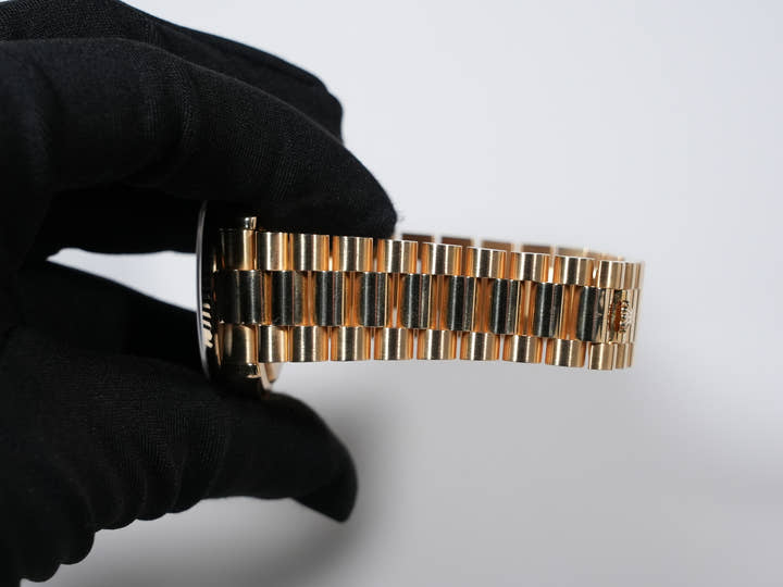 ロレックス デイデイト36 Ref.118238 イエローゴールド ブラック ピラミッド文字盤