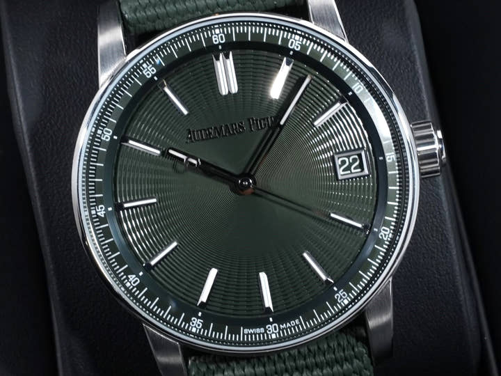 オーデマピゲ CODE 11.59 バイ オーデマ ピゲ Ref.15210ST.OO.A056KB.01 ステンレススチール グリーン文字盤