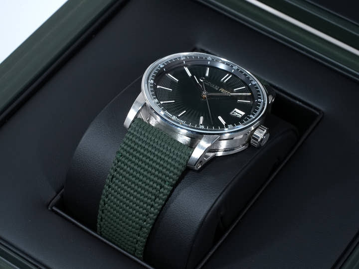 オーデマピゲ CODE 11.59 バイ オーデマ ピゲ Ref.15210ST.OO.A056KB.01 ステンレススチール グリーン文字盤