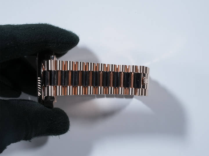 ロレックス デイデイト40 Ref.228235A エバーローズゴールド ダイヤモンド入りアイゼンキーゼル文字盤