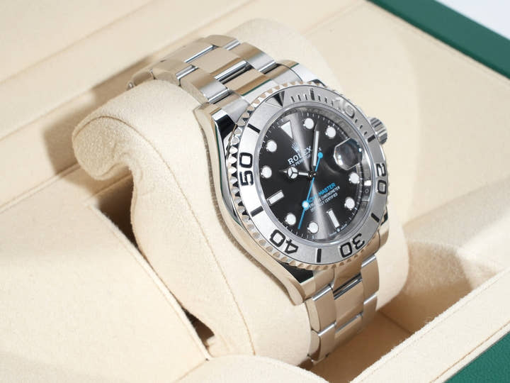 ロレックス ヨットマスター40 Ref.126622 ステンレススチール/プラチナ スレート文字盤