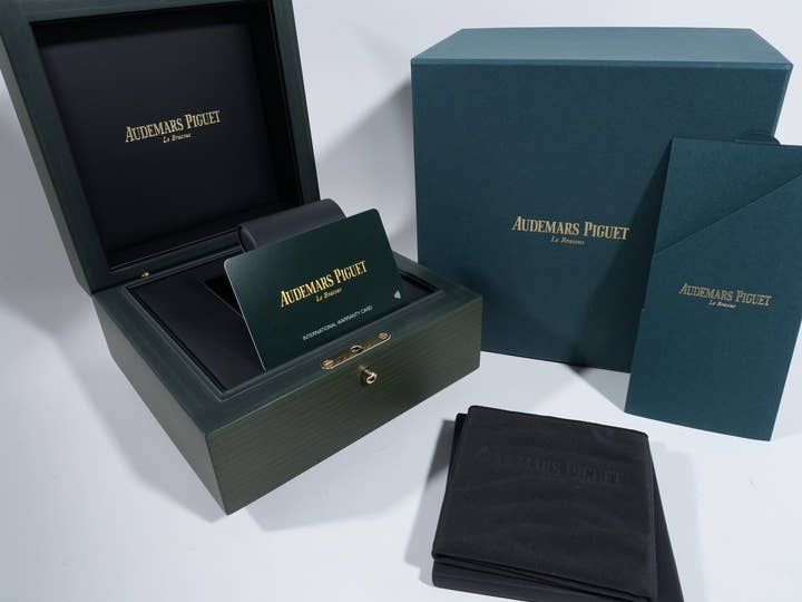 オーデマピゲ ロイヤルオーク クロノグラフ Ref.26240OR.OO.D315CR.02 ピンクゴールド ナイトブルー文字盤