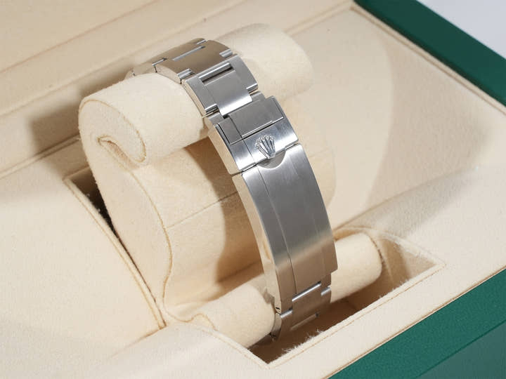 ロレックス サブマリーナー デイト Ref.116610LV ステンレススチール グリーン文字盤