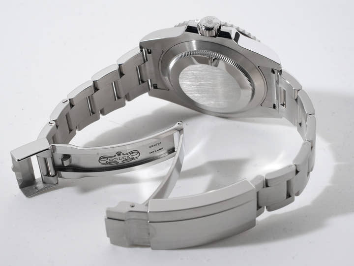 ロレックス サブマリーナー デイト Ref.116610LV ステンレススチール グリーン文字盤