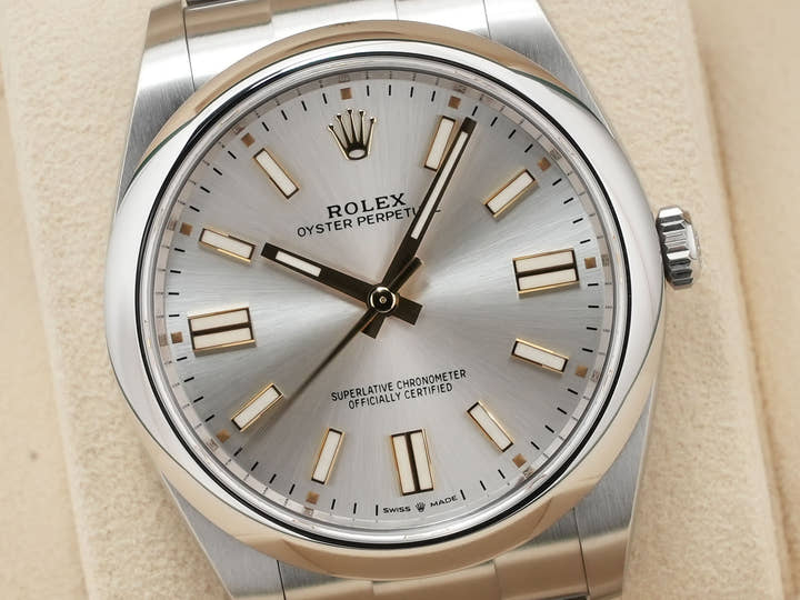 ロレックス オイスターパーペチュアル41 Ref.124300 ステンレススチール シルバー文字盤