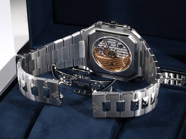 パテックフィリップ キュビタス Ref.5821/1A-001 ステンレススチール グリーン文字盤