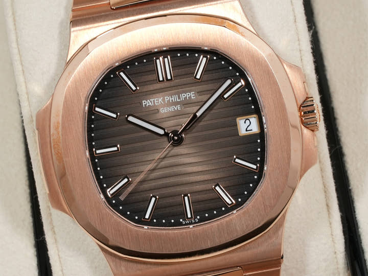 Patek Philippe Nautilus Ref. 5711/1R-001 Rose Gold Brown/Black Gradient Dial