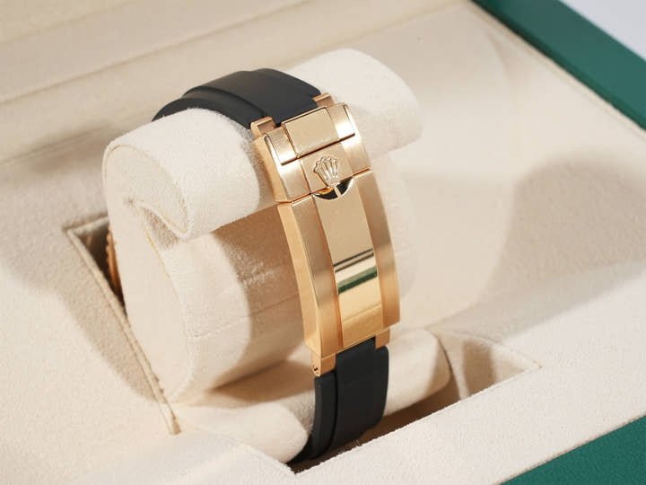 ロレックス ヨットマスター42 Ref.226658 イエローゴールド ブラック文字盤