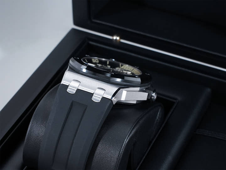 Audemars Piguet Royal Oak Offshore Diver Ref. 15720CN.OO.A002CA.01 White Gold Black Dial