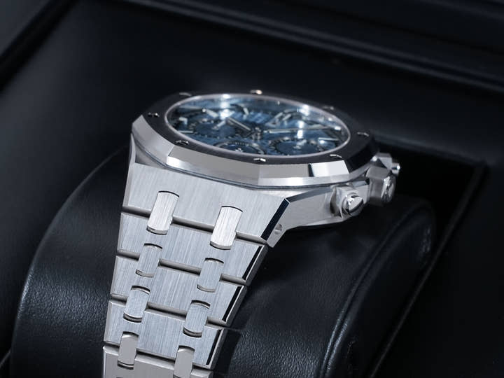 オーデマピゲ ロイヤルオーク クロノグラフ Ref.26317BC.OO.1256BC.01 ホワイトゴールド ライトブルー文字盤