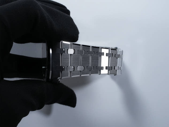 Audemars Piguet Royal Oak Ref. 15503BC.OO.1220BC.01 White Gold Blue Dial