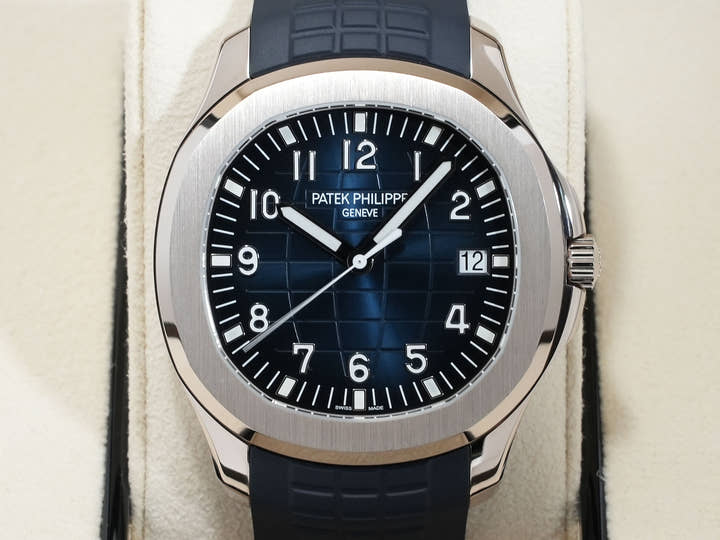 パテックフィリップ アクアノート Ref.5168G-001 ホワイトゴールド ミッドナイトブルー文字盤
