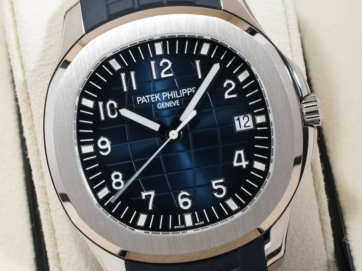 パテックフィリップ アクアノート Ref.5168G-001 ホワイトゴールド ミッドナイトブルー文字盤