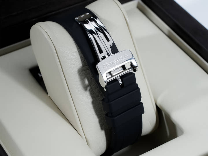 オーデマピゲ ロイヤルオーク クロノグラフ Ref.25979PT.OO.D002CA.01 プラチナ グレー文字盤 中古 k5xvmiic