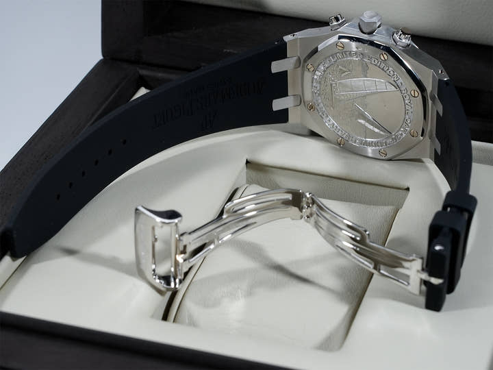 オーデマピゲ ロイヤルオーク クロノグラフ Ref.25979PT.OO.D002CA.01 プラチナ グレー文字盤 中古 k5xvmiic