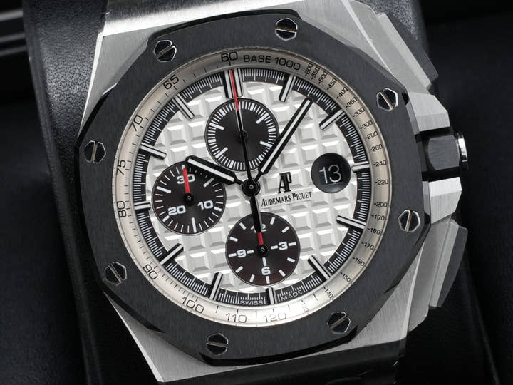 Audemars Piguet Royal Oak Offshore Chronograph Ref. 26400SO.OO.A002CA.01 Stainless Steel Silver Dial