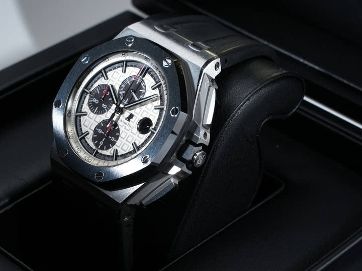 Audemars Piguet Royal Oak Offshore Chronograph Ref. 26400SO.OO.A002CA.01 Stainless Steel Silver Dial