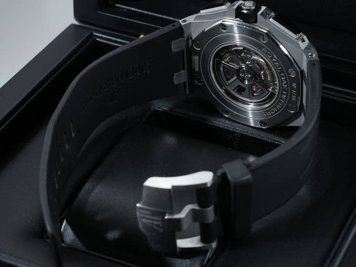 Audemars Piguet Royal Oak Offshore Chronograph Ref. 26400SO.OO.A002CA.01 Stainless Steel Silver Dial