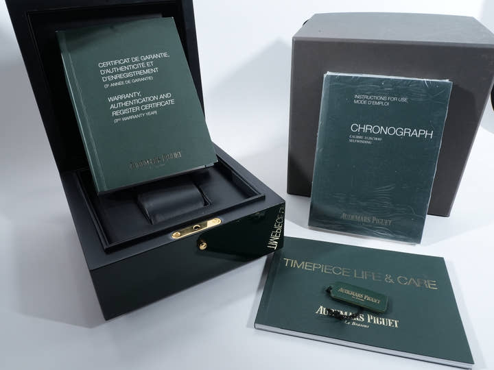 Audemars Piguet Royal Oak Offshore Chronograph Ref. 26400SO.OO.A002CA.01 Stainless Steel Silver Dial