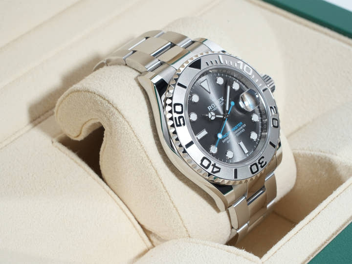 ロレックス ヨットマスター40 Ref.126622 ステンレススチール/プラチナ スレート文字盤