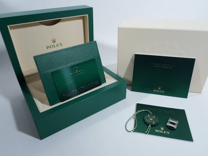 ロレックス ヨットマスター40 Ref.126622 ステンレススチール/プラチナ ブライトブルー文字盤